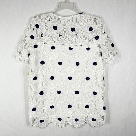 Rafaella Medium Top Lace Floral Textured Short Sleeve White Blue Daisies NWT 126 - Picture 2 of 11